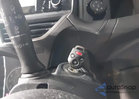 2019 Subaru Crosstrek 2.0I Premium z USA, uszkodzony, nr VIN JF2GTACC8K8325843